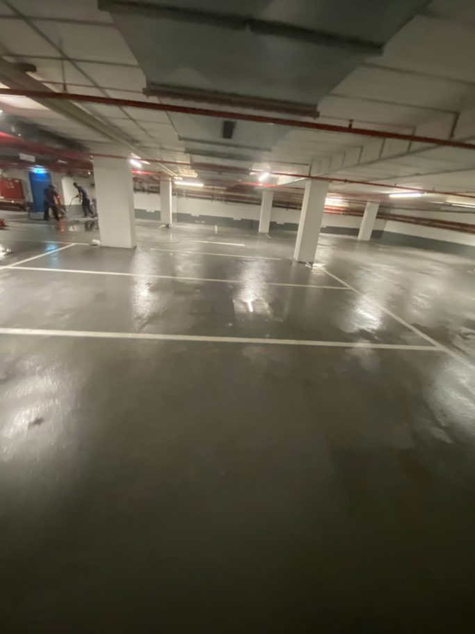 Tiefgaragen Reinigung 
(Stuttgart )